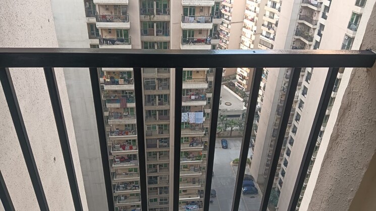 Balcony, gaur-city-2-12th-avenue 2.5 Bedroom 1225 Sq.Ft. Apartment In Sector 16c Greater Noida Greater Noida 9824845