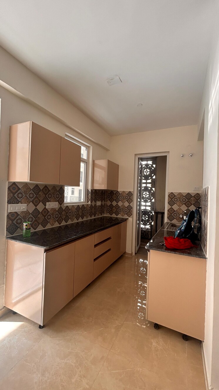 Kitchen, signature-global-park-4-and-5 2 Bedroom 951 Sq.Ft. Builder Floor In Sohna Sector 36 Gurgaon 9825077