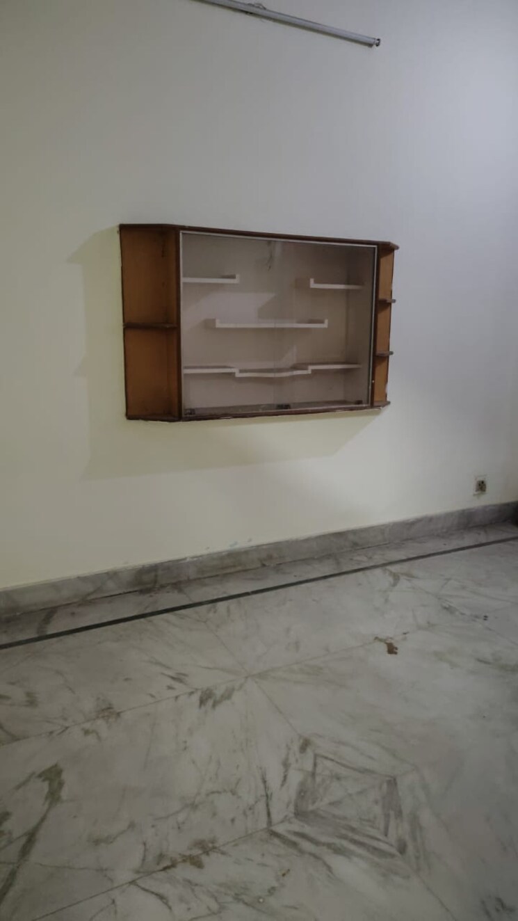 Room, govindpuram-residency 2.5 Bedroom 112 Sq.Yd. Builder Floor In Govindpuram Ghaziabad 9825298