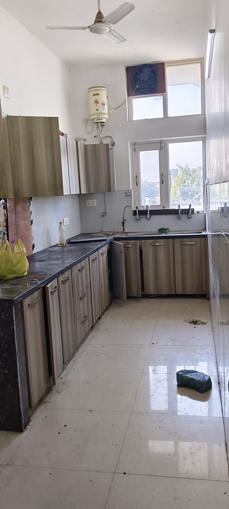 Kitchen, dlf-hyde-park 2 Bedroom 900 Sq.Ft. Independent House In South Mullanpur Chandigarh 9825399