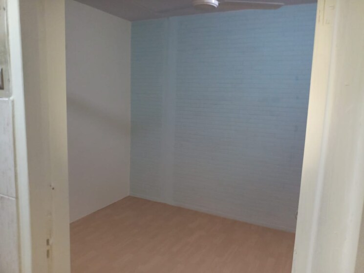 Room, sector 23 4 Bedroom 3078 Sq.Ft. Builder Floor In Sector 23 Gurgaon 9825294