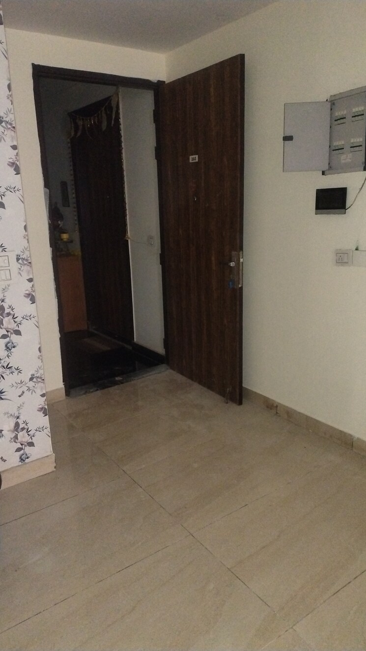 Bedroom, surendra-avenue-69 3 Bedroom 1800 Sq.Ft. Builder Floor In Sector 69 Gurgaon 9825450