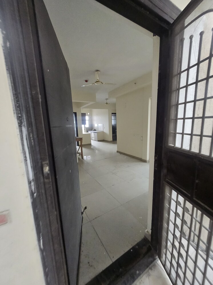 Balcony, landcraft-golf-links 3 Bedroom 1450 Sq.Ft. Apartment In Pandav Nagar Ghaziabad 9825455