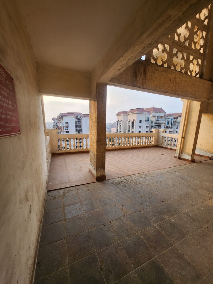 Nearby, brahma-emerald-county 2 Bedroom 1000 Sq.Ft. Apartment In Kondhwa Pune 9825719