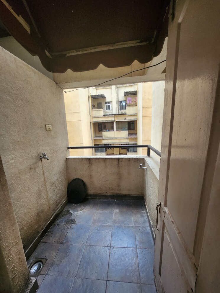 undefined, brahma-emerald-county 2 Bedroom 1000 Sq.Ft. Apartment In Kondhwa Pune 9825719