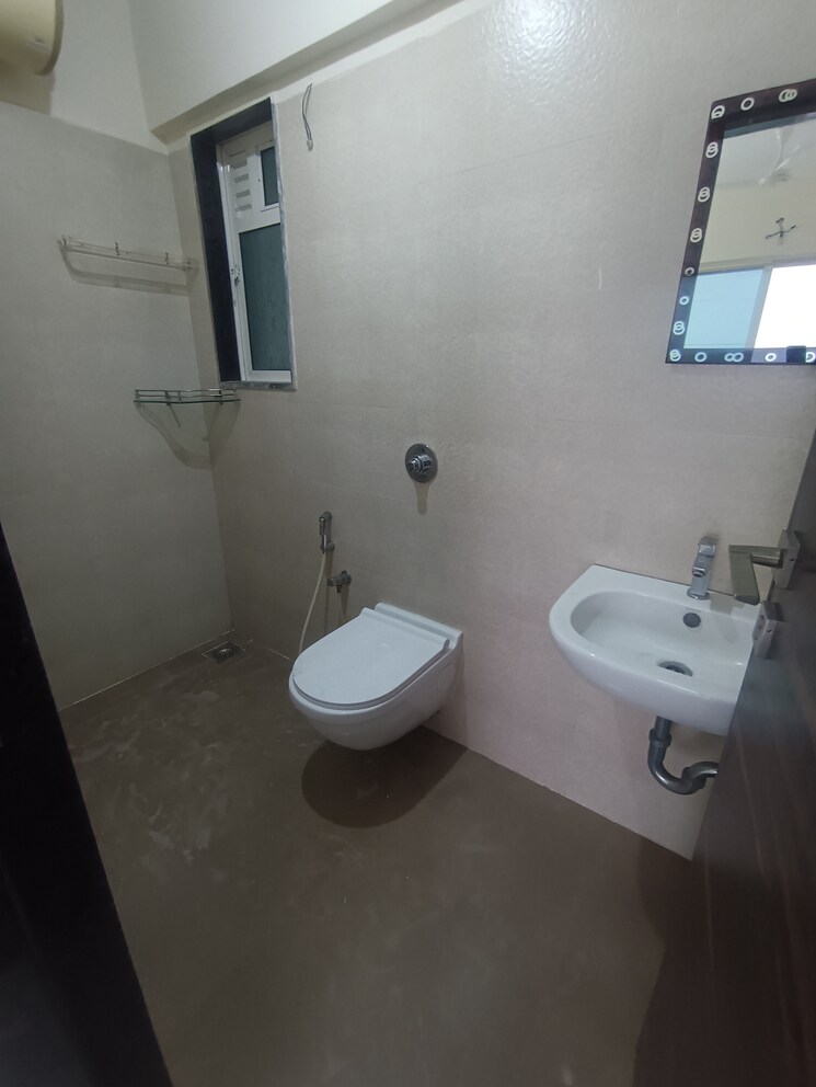 Bathroom, gurukrupa-marina-enclave 3 Bedroom 1400 Sq.Ft. Apartment In Malad West Mumbai 9826060