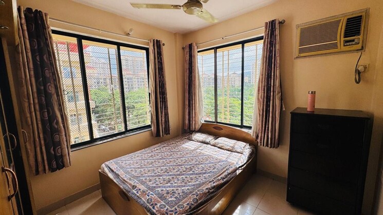 Bedroom, siddharth-nagar-chs 3 Bedroom 1280 Sq.Ft. Apartment In Borivali East Mumbai 9826079
