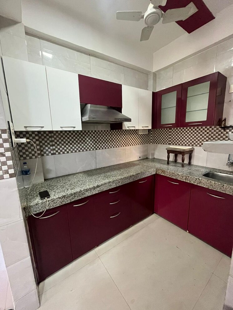 Kitchen, thakur-vishnu-shivam-tower 4 Bedroom 2500 Sq.Ft. Apartment In Kandivali East Mumbai 9826090
