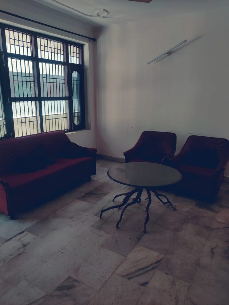 Living Room, sector 5 2 Bedroom 1650 Sq.Ft. Apartment In Sector 5 Panchkula 9826170