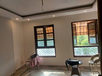 3 BHK Builder Floor for Rent in Vasant Kunj, Delhi