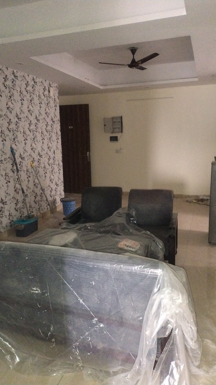  Parking, surendra-avenue-69 3 Bedroom 1700 Sq.Ft. Builder Floor In Sector 69 Gurgaon 9826527