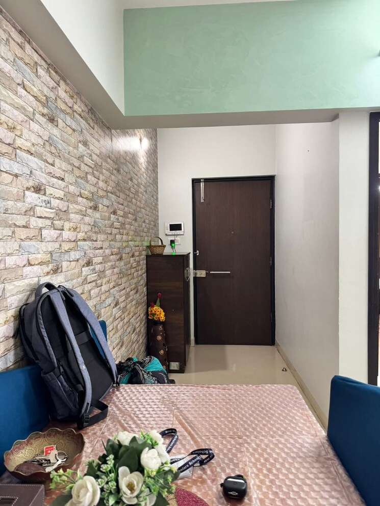 Bedroom, lodha-splendora 3 Bedroom 953 Sq.Ft. Apartment In Ghodbunder Road Thane 9827019