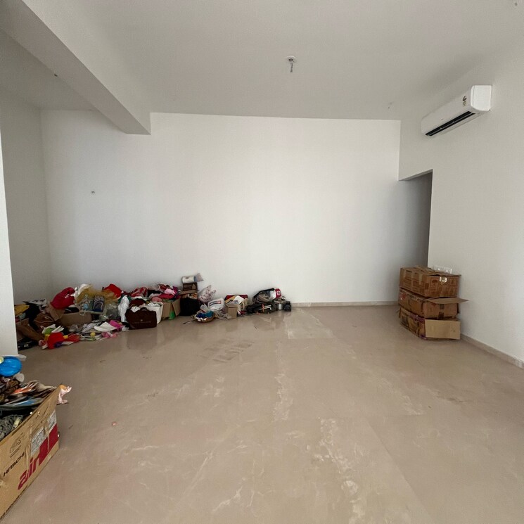 Room, omkar-alta-monte 3.5 Bedroom 1833 Sq.Ft. Apartment In Laxman Nagar Mumbai 9827399