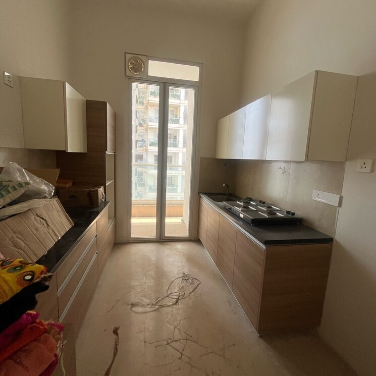 Kitchen, omkar-alta-monte 3.5 Bedroom 1833 Sq.Ft. Apartment In Laxman Nagar Mumbai 9827399