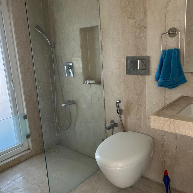 Bathroom, bandra kurla complex 3 Bedroom 1150 Sq.Ft. Apartment In Bandra Kurla Complex Mumbai 9827484