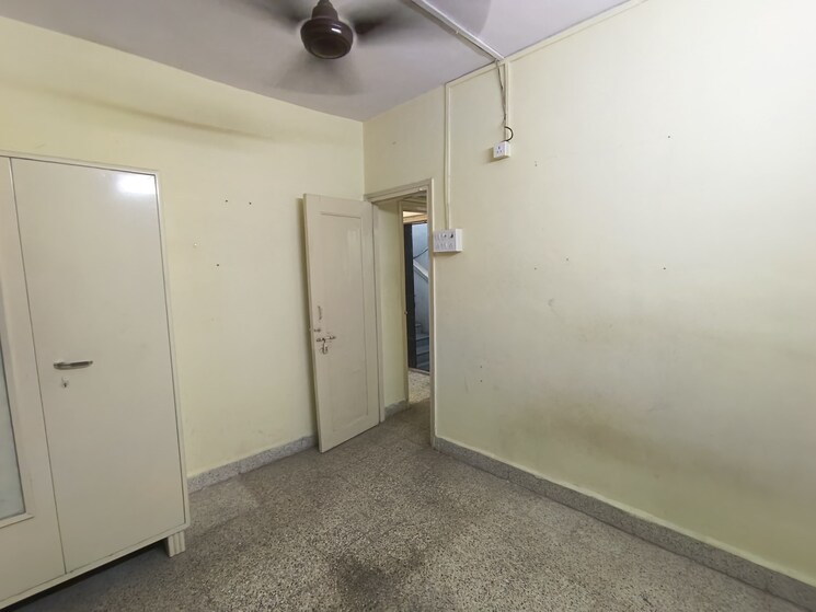 Room, balaji-chs-wadala 1 Bedroom 400 Sq.Ft. Apartment In Wadala Mumbai 9827870