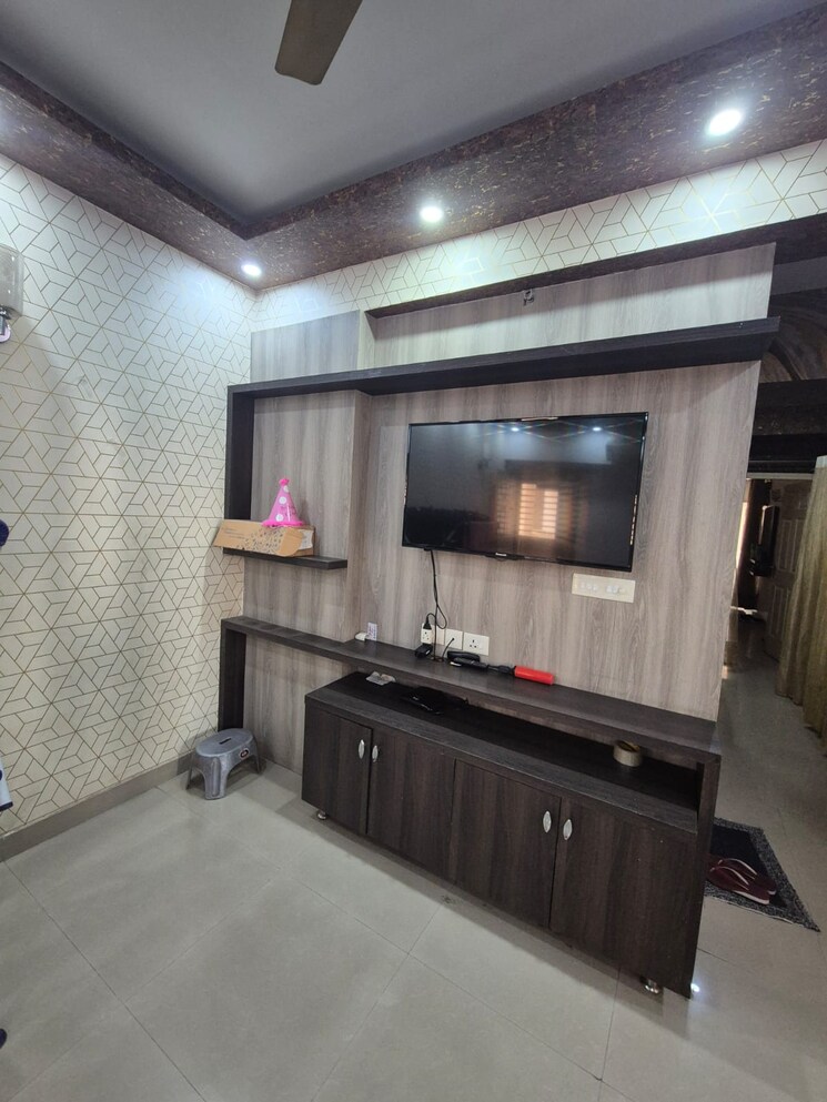 Kitchen, prateek-wisteria 2 Bedroom 955 Sq.Ft. Apartment In Sector 77 Noida 9828658