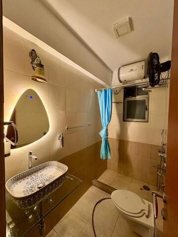 Attached Bathroom in 2 BHK Apartment at Fortune Heritage, Bandra West – for Rent