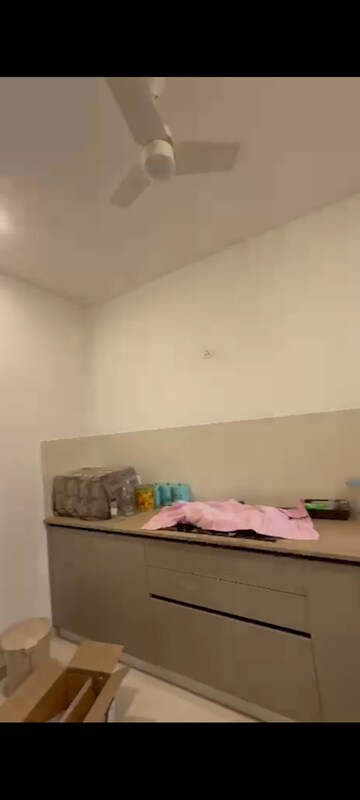 Furnished Amenities in 2.5 BHK Apartment at Hiranandani Eagleridge Wing A, Thane West – for Sale