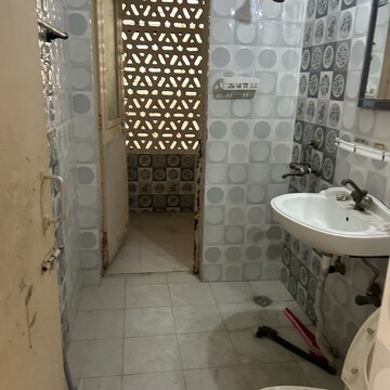 Bathroom in 3 BHK Apartment at Rwa Jalvayu Vihar Noida, Sector 25 – for Rent