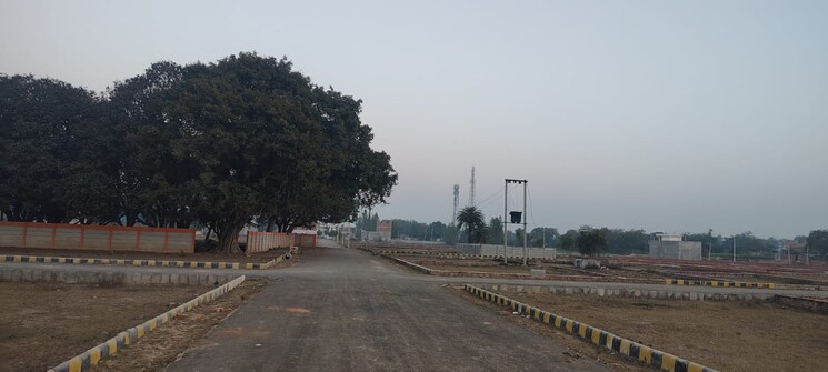 undefined, mohanlalganj  4000 Sq.Ft. Plot In Mohanlalganj Lucknow 9831578