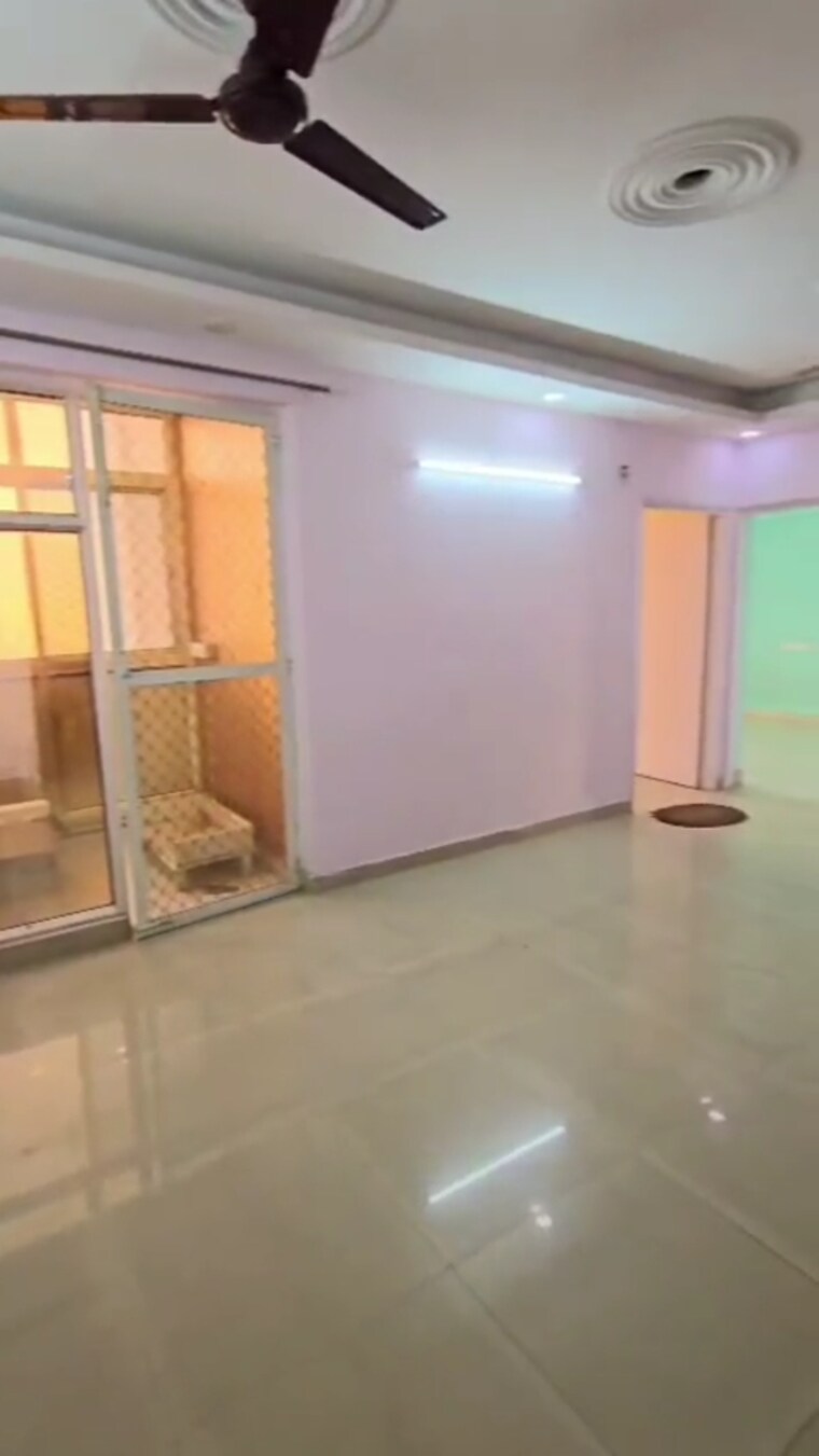 Room, nirala-greenshire-phase-i 3 Bedroom 1280 Sq.Ft. Apartment In Patwari Greater Noida 9831749