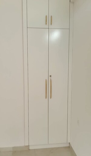 Furnished Amenities in 3 BHK Apartment at Smart World Gems, Sector 89 – for Rent