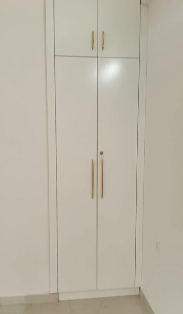 Furnished Amenities in 3 BHK Apartment at Smart World Gems, Sector 89 – for Rent