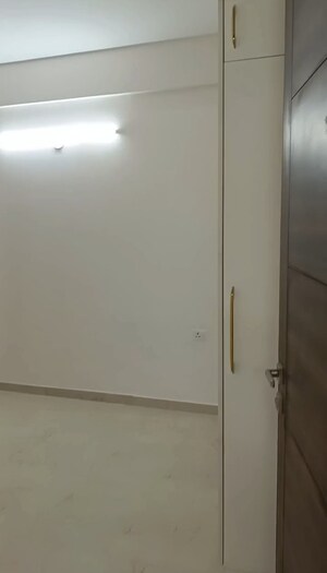 Room in 3 BHK Apartment at Smart World Gems, Sector 89 – for Rent