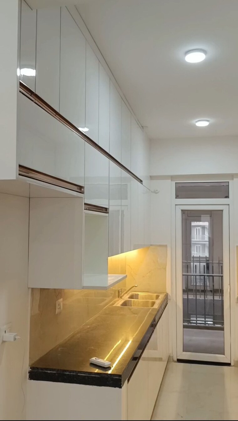 Kitchen, smart-world-gems 3 Bedroom 1423 Sq.Ft. Apartment In Sector 89 Gurgaon 9831688