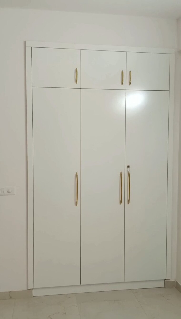 undefined, smart-world-gems 3 Bedroom 1423 Sq.Ft. Apartment In Sector 89 Gurgaon 9831688