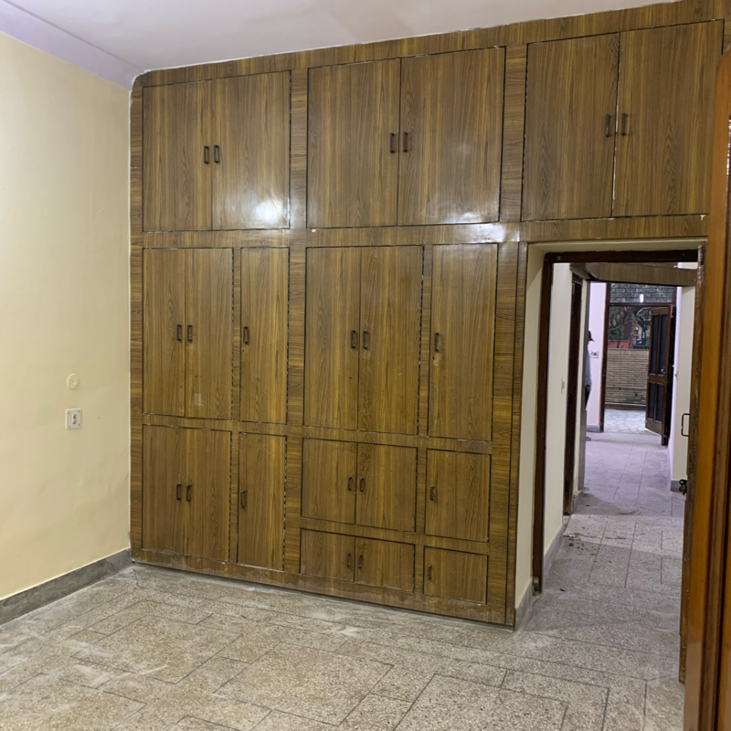 2.5 BHK +Builder Floor For Rent in Rajendra Colony