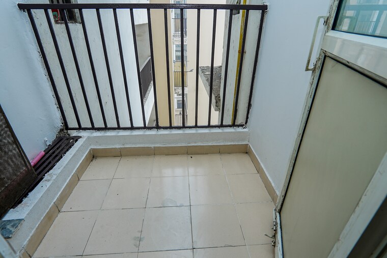 Balcony, panchsheel-greens-ii 2 Bedroom 915 Sq.Ft. Apartment In Sector 16 Greater Noida Greater Noida 9831643