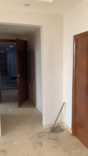 Building Lobby in 3 BHK Apartment at Jaypee Greens Knight Court, Sector 128 – for Rent