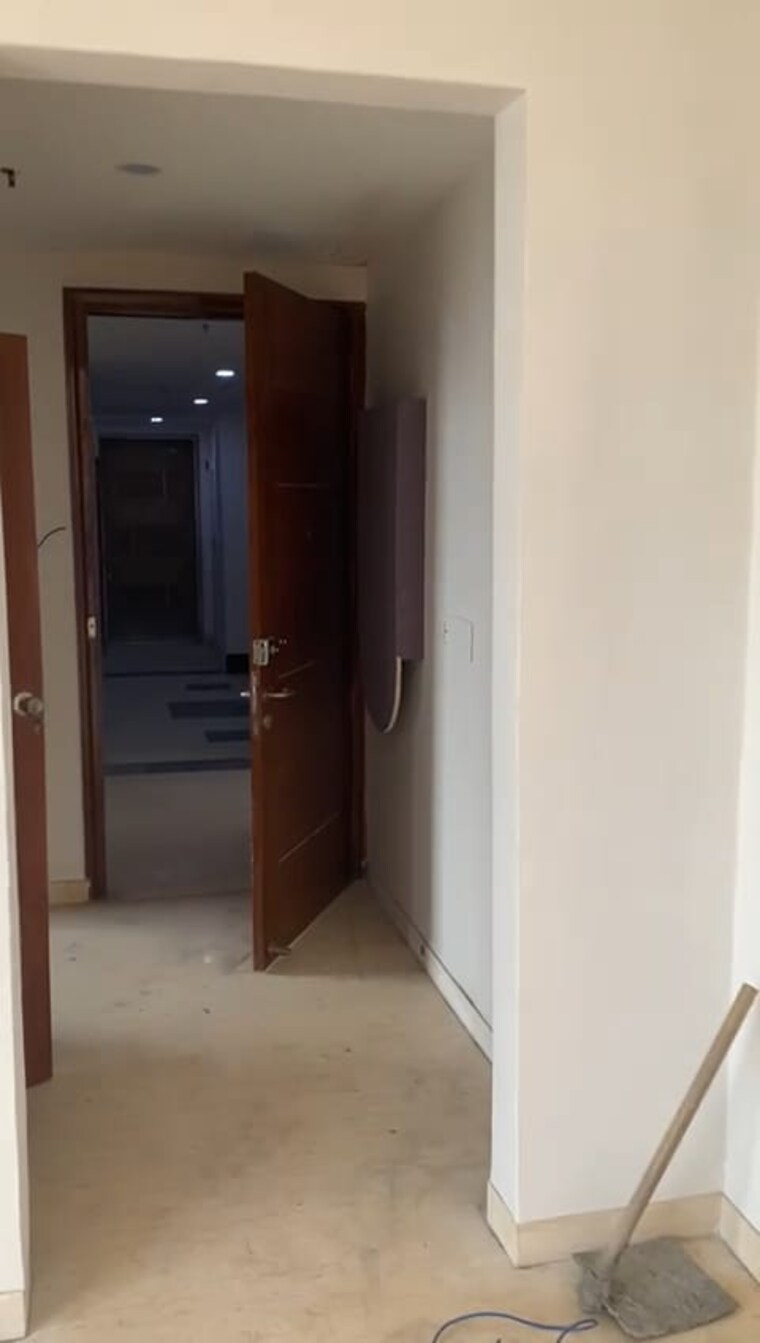 Bathroom, jaypee-greens-knight-court 3 Bedroom 2300 Sq.Ft. Apartment In Sector 128 Noida 9831845