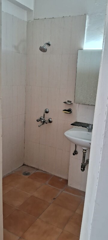 Bathroom in 3 BHK Apartment at Jaypee Greens Knight Court, Sector 128 – for Rent