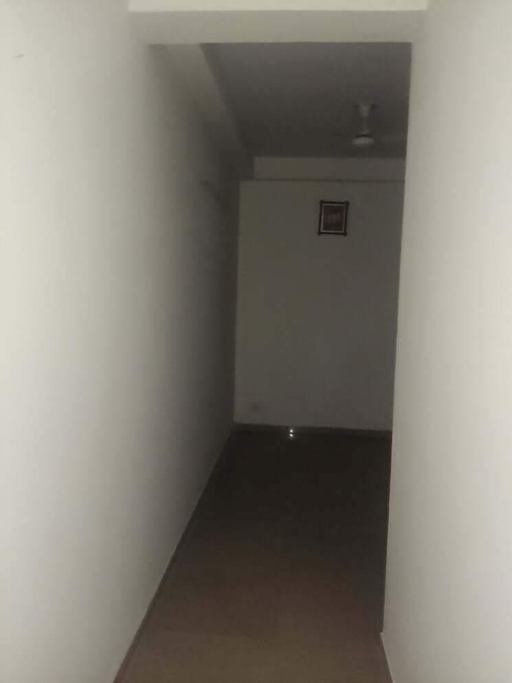 Room, mahagun-mywoods 2.5 Bedroom 1110 Sq.Ft. Apartment In Sector 16c Greater Noida Greater Noida 9831867