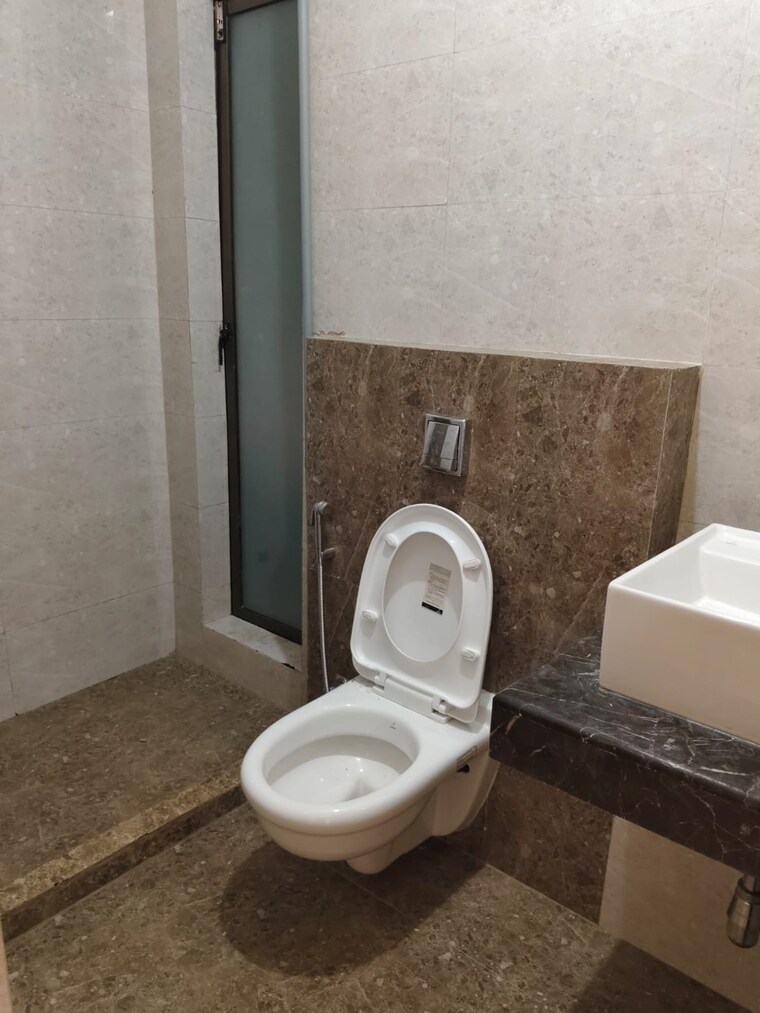 Bathroom, raj-infinia 2 Bedroom 750 Sq.Ft. Apartment In Malad West Mumbai 9831853