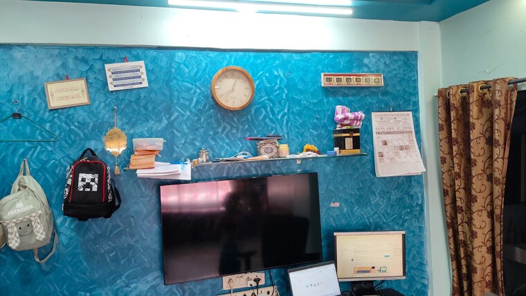 Bedroom, manish-sun-flower-apartment 1 Bedroom 550 Sq.Ft. Apartment In Andheri West Mumbai 9831880