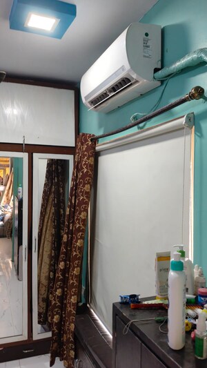 Furnished Amenities in 1 BHK Apartment at Manish Sun Flower Apartment, Andheri West – for Rent