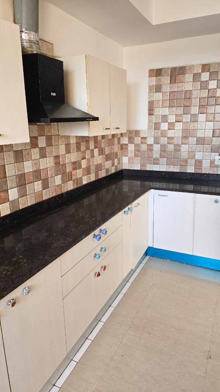 Kitchen, jaypee-greens-pavilion-heights-2 3 Bedroom 1850 Sq.Ft. Apartment In Sector 128 Noida 9831900