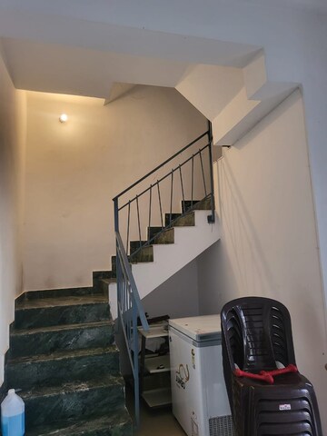 Staircase in 3 BHK Villa at Paramount Golfforeste Villas, Zeta I Greater Noida – for Sale