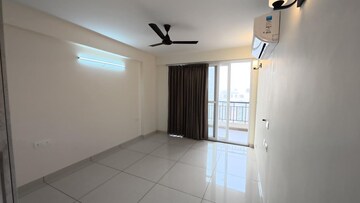 Room in 3 BHK Apartment at Allwin El Spazia, Sanauli – for Rent