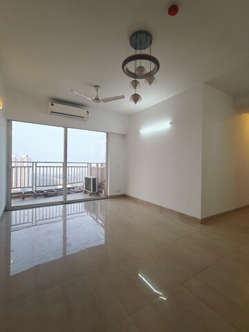 Room in 3 BHK Apartment at M3M Ikonic, Sector 68 – for Rent