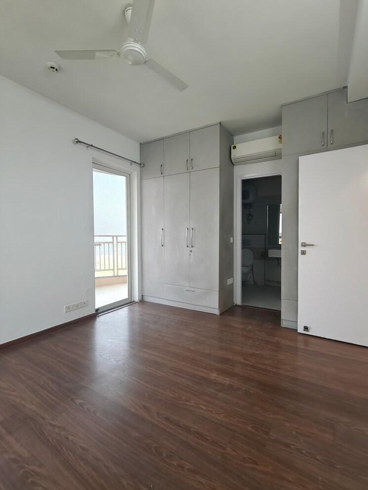 Room, m3m-ikonic 3 Bedroom 1950 Sq.Ft. Apartment In Sector 68 Gurgaon 9832191