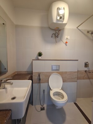 Team Area in 3 BHK Apartment at M3M Ikonic, Sector 68 – for Rent