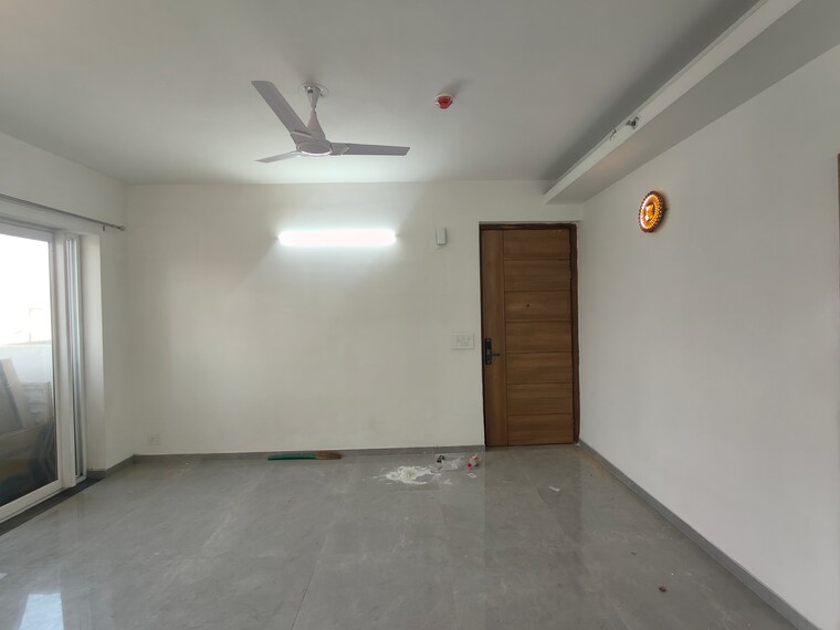 Room, tulip-yellow 3 Bedroom 1704 Sq.Ft. Apartment In Sector 69 Gurgaon 9832151