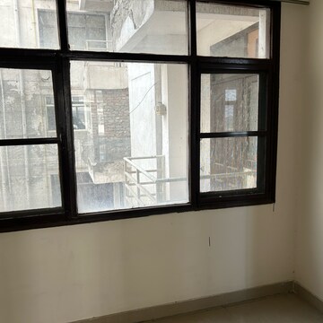 Room in 3 BHK Apartment at TDI City Kingsbury, Sector 61 – for Rent