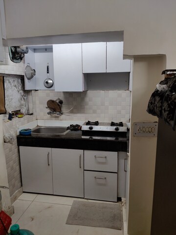 Kitchen in 2 BHK Builder Floor at Pant Nagar – for Rent