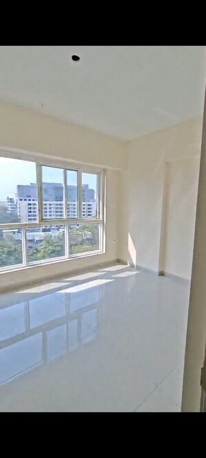 Room in 2 BHK Apartment at OM Navratna CHS, Vile Parle East – for Rent